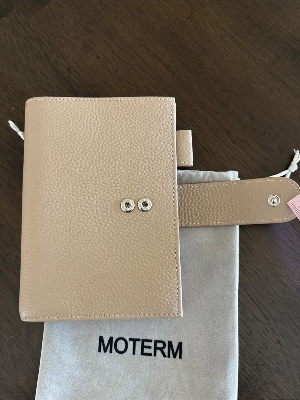 Moterm Pocket Leather Cover Pebbled Taupe Like New with Dust Bag for Notebook